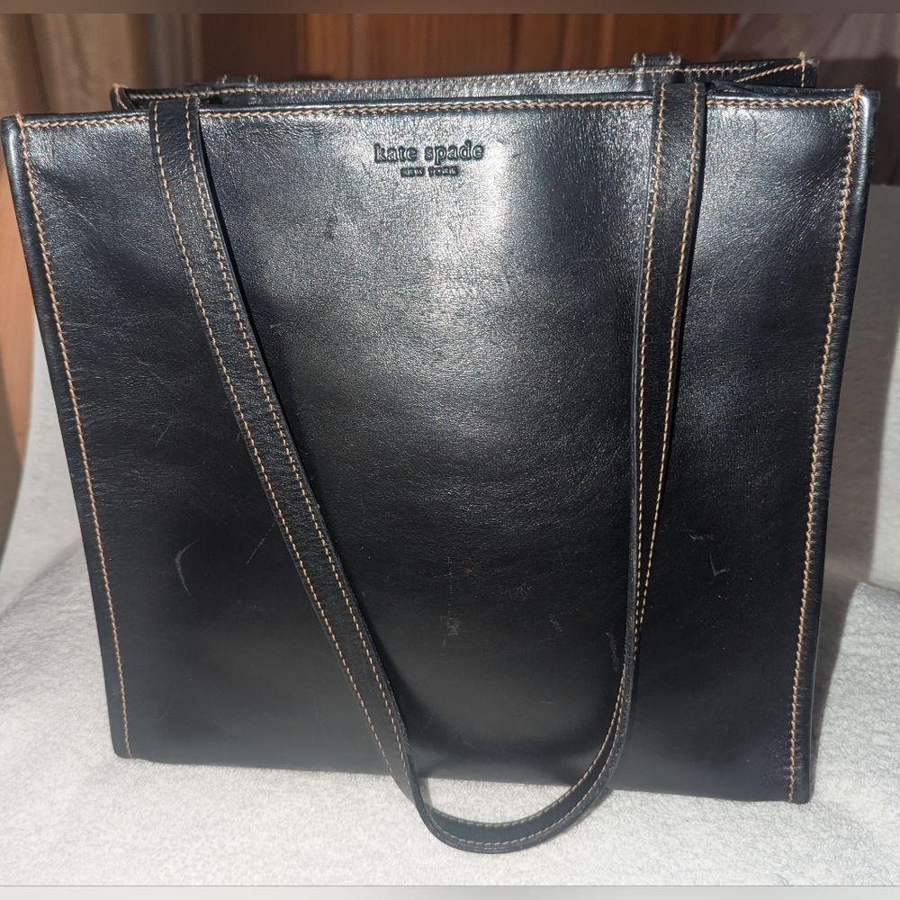 Kate Spade Vintage Black Leather Tote Structured Design